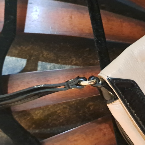 Kate Spade Wristlet Used - Picture 3 of 8